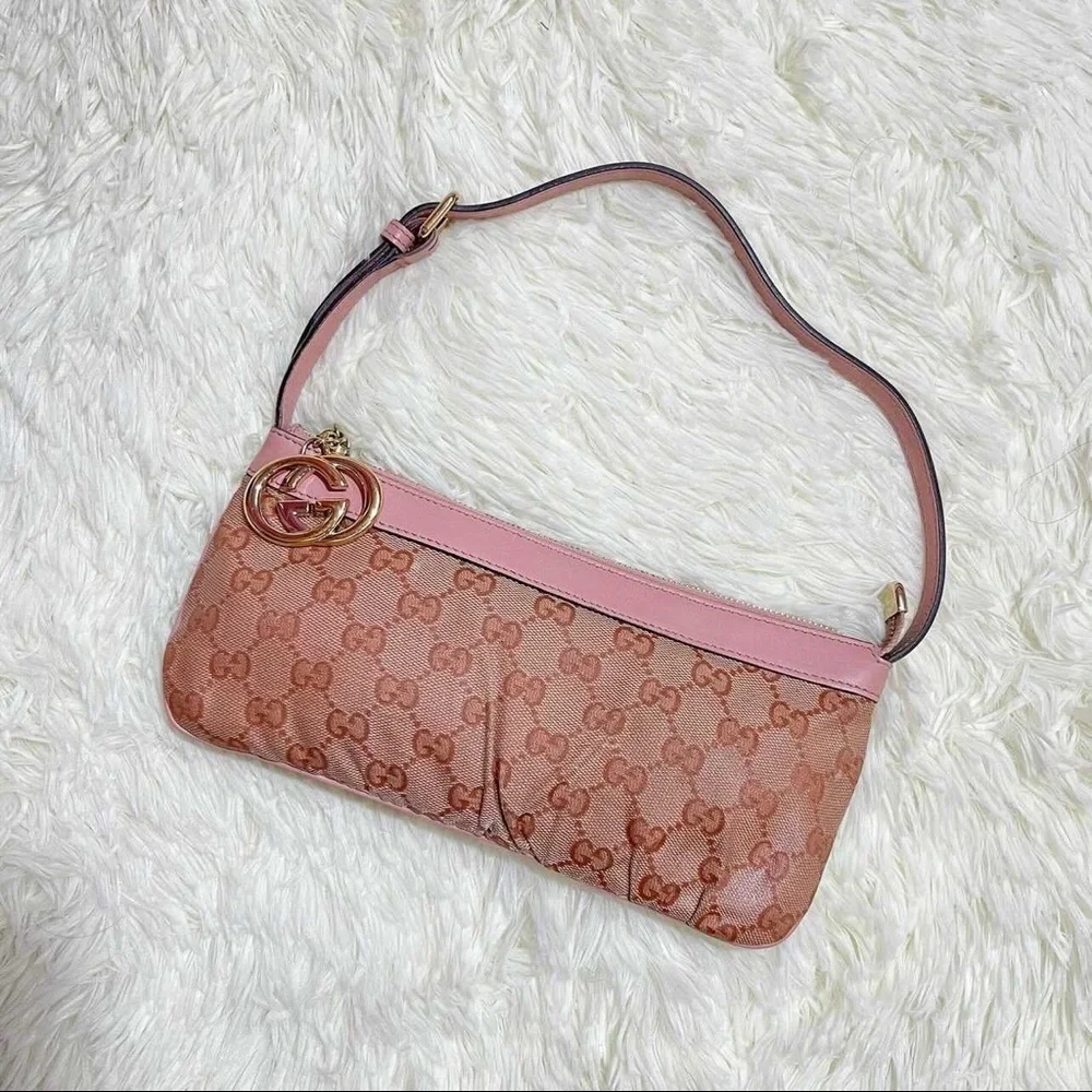 💯AUTH GUCCI PINK MINI SHOULDER BAG LOGO POUCHETTE - Picture 2 of 13